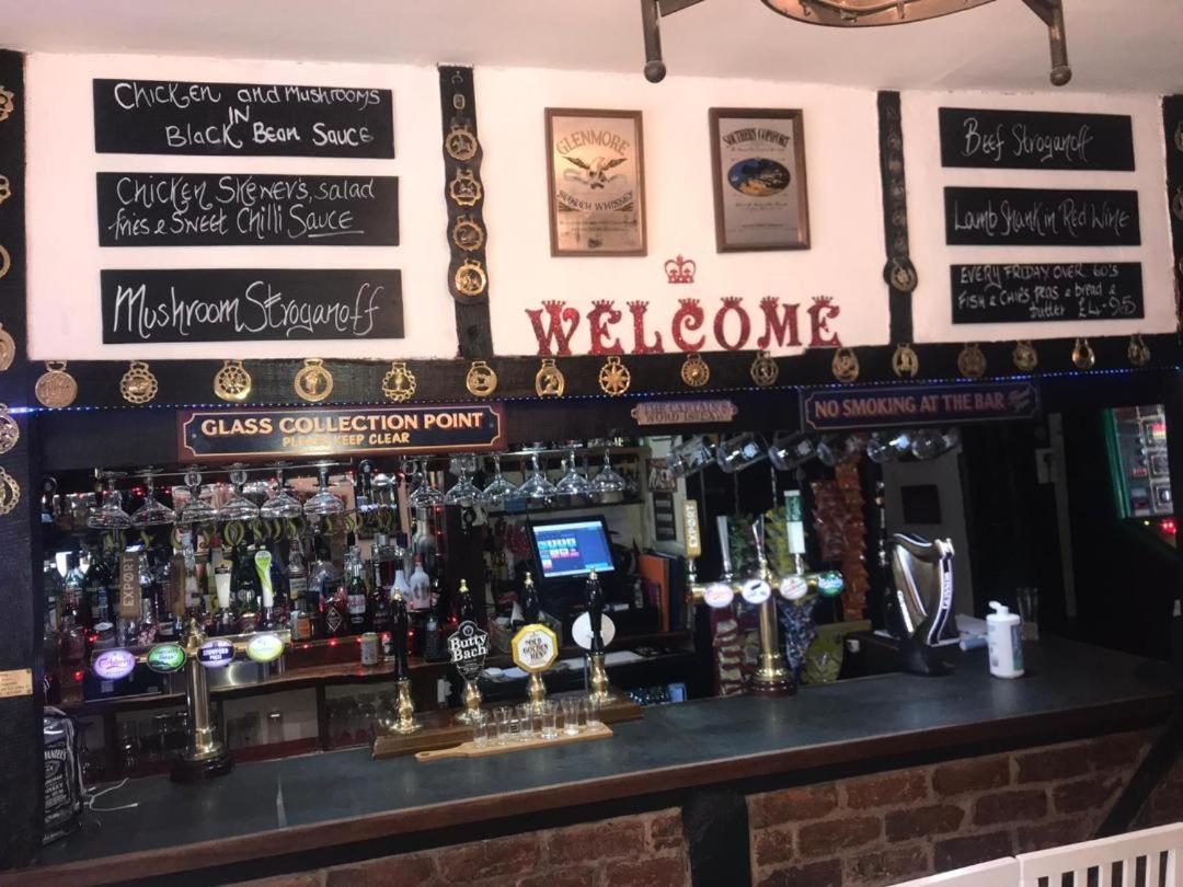 The Crown Inn Lea Exterior photo